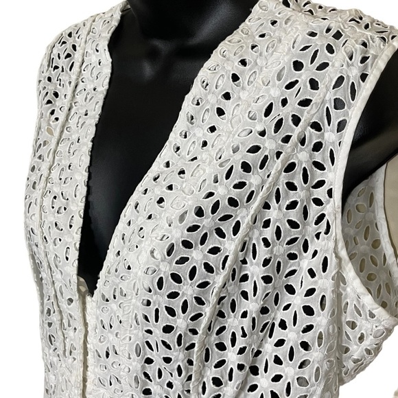 EUC Moda International vest, cotton eyelet fabric, white, size Large. - Picture 2 of 8
